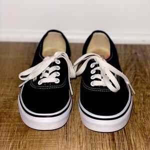 Size 1.5 Boys Vans!